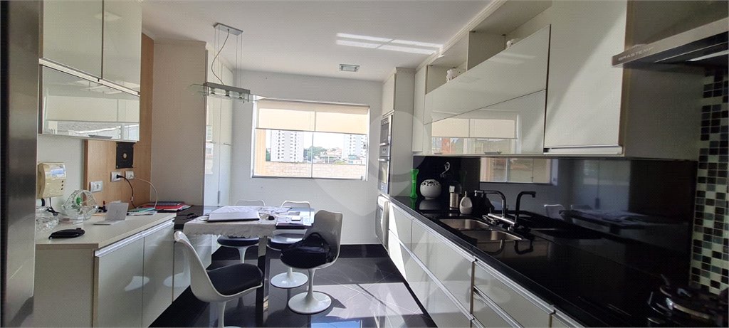 Sobrado à venda com 4 quartos, sendo 1 suíte, em Jabaquara, São Paulo, SP
