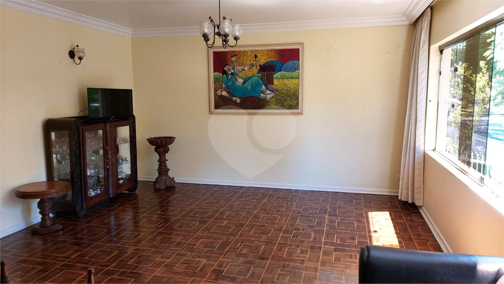 Casa à venda com 4 quartos, sendo 2 suítes, em Jardim São Caetano, São Caetano do Sul, SP