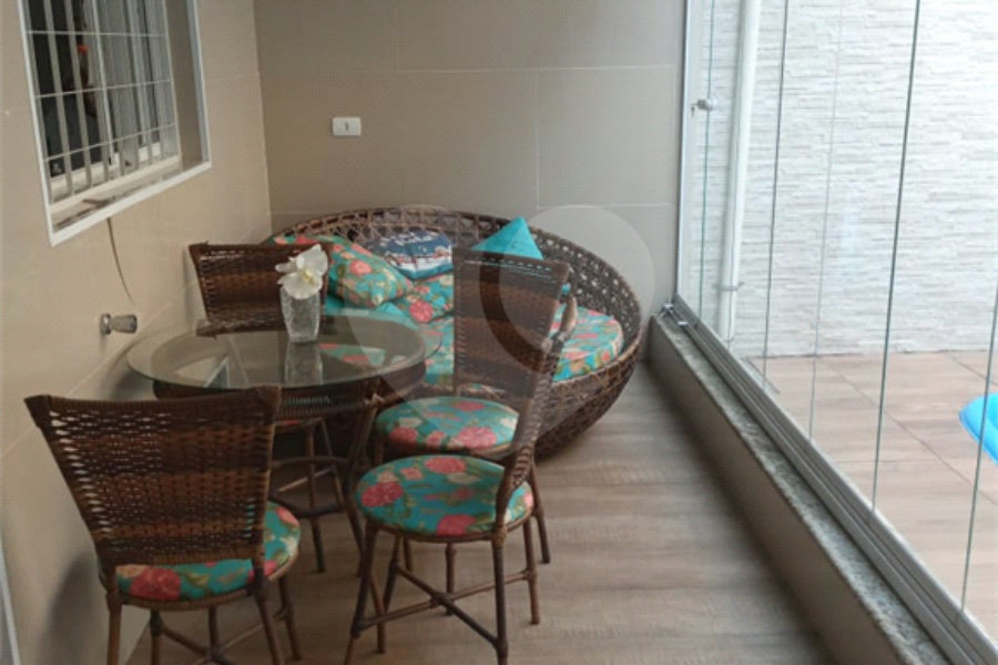 Sobrado à venda com 3 quartos, sendo 1 suíte, em Jardim Santa Beatriz, Guarulhos, SP