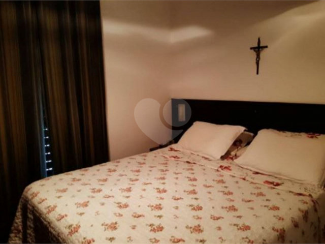 Casa à venda com 2 suítes no condomínio Villa Faenza, São Paulo - SP