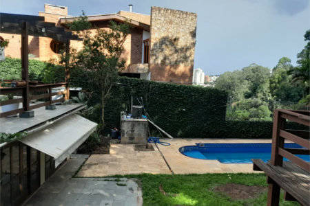 Sobrado à venda com 6 quartos, sendo 3 suítes,  em Rolinópolis, São Paulo, SP