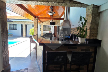 Casa Térrea à venda com 4 quartos, sendo 2 suítes, em Vila Avaí, Indaiatuba, SP