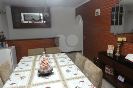 Sobrado à venda com 3 quartos, sendo 1 suíte, em Jardim São Paulo(zona Norte), São Paulo, SP
