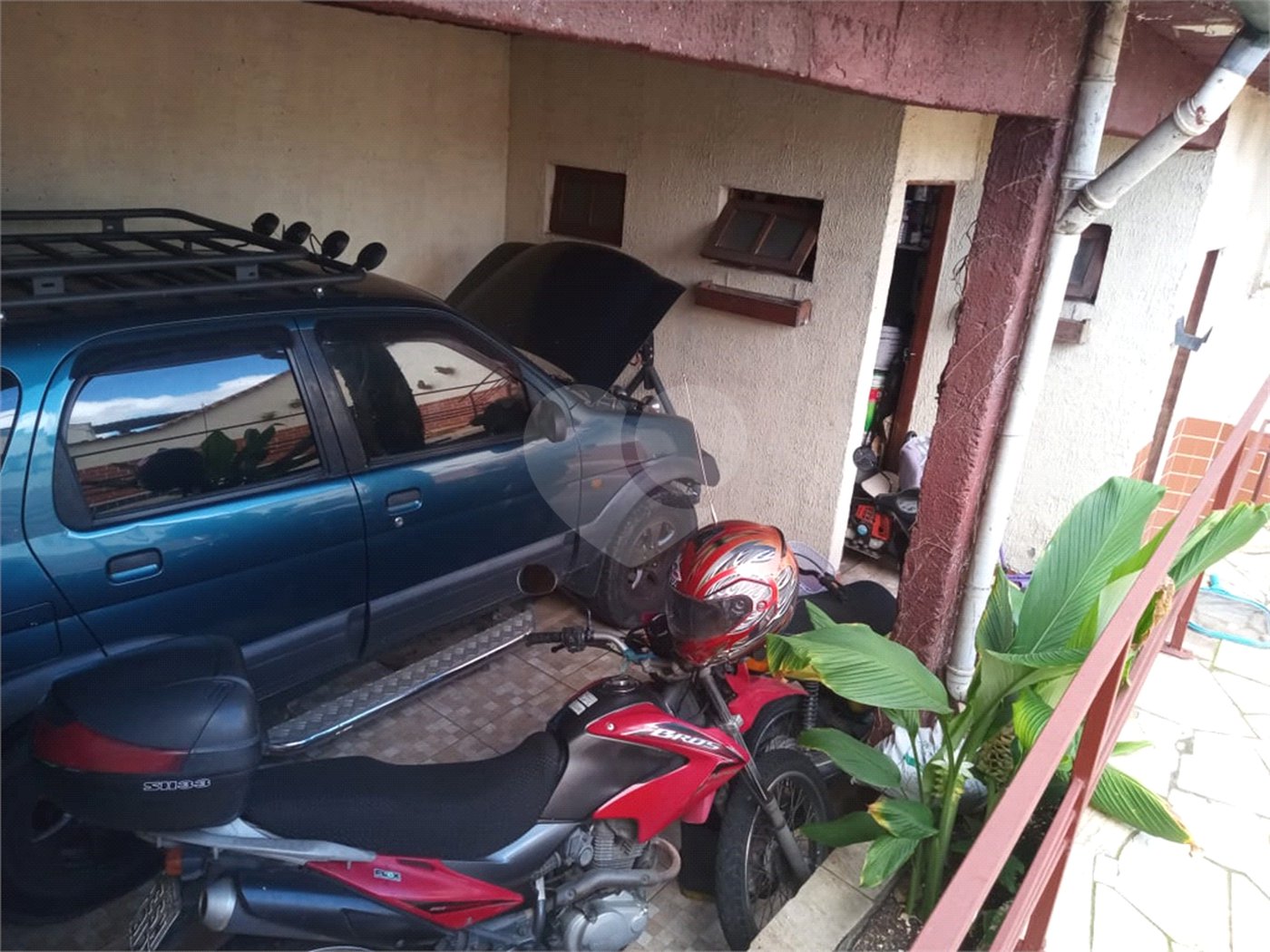 Sobrado à venda com 3 quartos, sendo 1 suíte,  em Vila Caputera, Mogi das Cruzes, SP