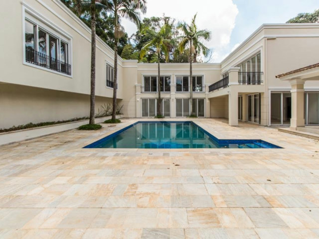 Casa à venda ou para alugar com 4 suítes no condomínio Chácara Flora, São Paulo - SP