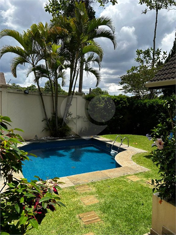 Casa à venda ou para alugar com 4 suítes no condomínio Vilaggio Monte Alegre, São Paulo - SP