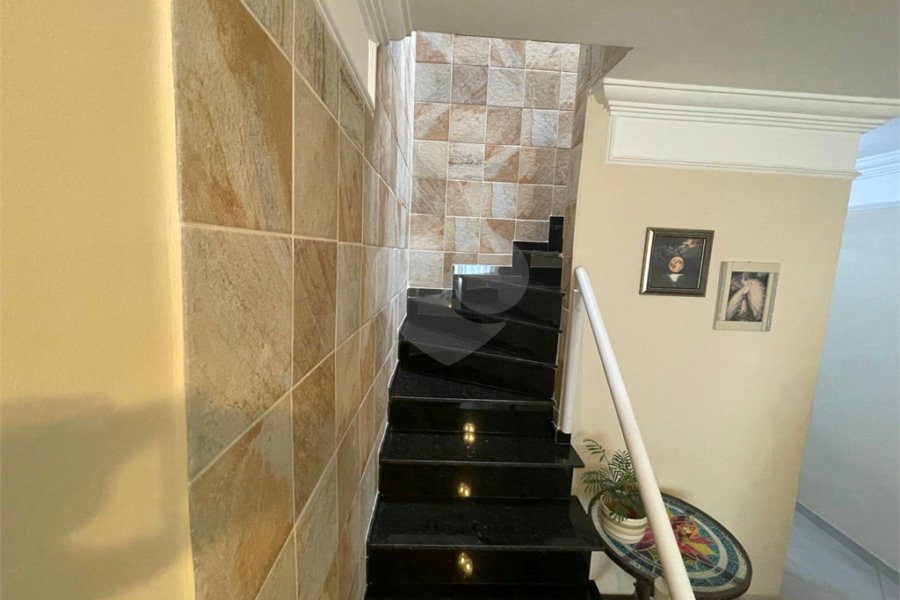Sobrado à venda com 3 quartos, sendo 1 suíte, em Jaçanã, São Paulo, SP