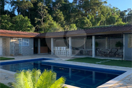 Casa Térrea à venda com 3 quartos, sendo 1 suíte, em Alpes D'ouro, Bom Jesus dos Perdões, SP