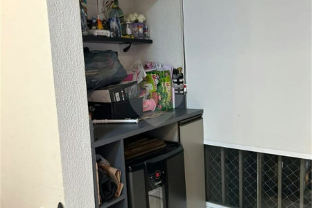 Apartamento à venda com 2 quartos, sendo 1 suíte,  em Continental, Osasco, SP