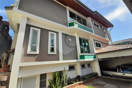 Casa à venda com 4 quartos, sendo 2 suítes, em Jardim Prudência, São Paulo, SP