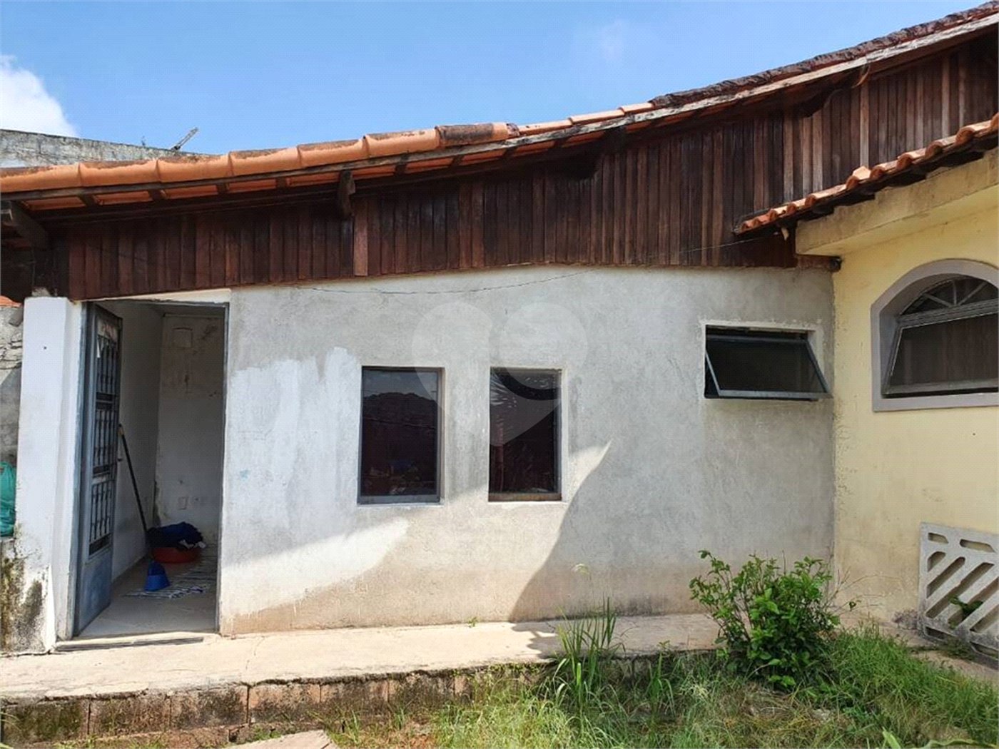 Casa à venda com 3 quartos, sendo 1 suíte, em Jardim Ikeda, Suzano, SP