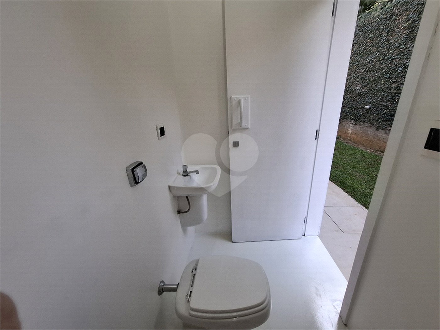 Casa Térrea à venda com 2 suítes em Serra da Cantareira, Mairiporã, SP