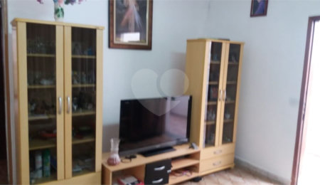 Sobrado à venda com 4 quartos em Jardim Guairaca, São Paulo, SP