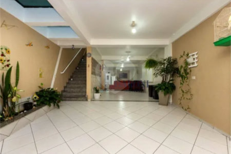Sobrado à venda com 3 quartos, sendo 1 suíte, em Jardim Pinheiros, São Paulo, SP