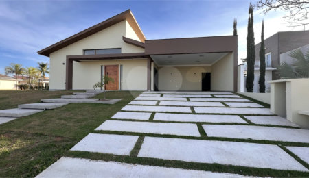 Casa à venda com 3 suítes no condomínio Village Ipanema 1, Araçoiaba da Serra - SP