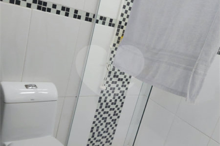 Sobrado à venda com 4 quartos, sendo 3 suítes, em Residencial Novo Horizonte I, Mogi das Cruzes, SP