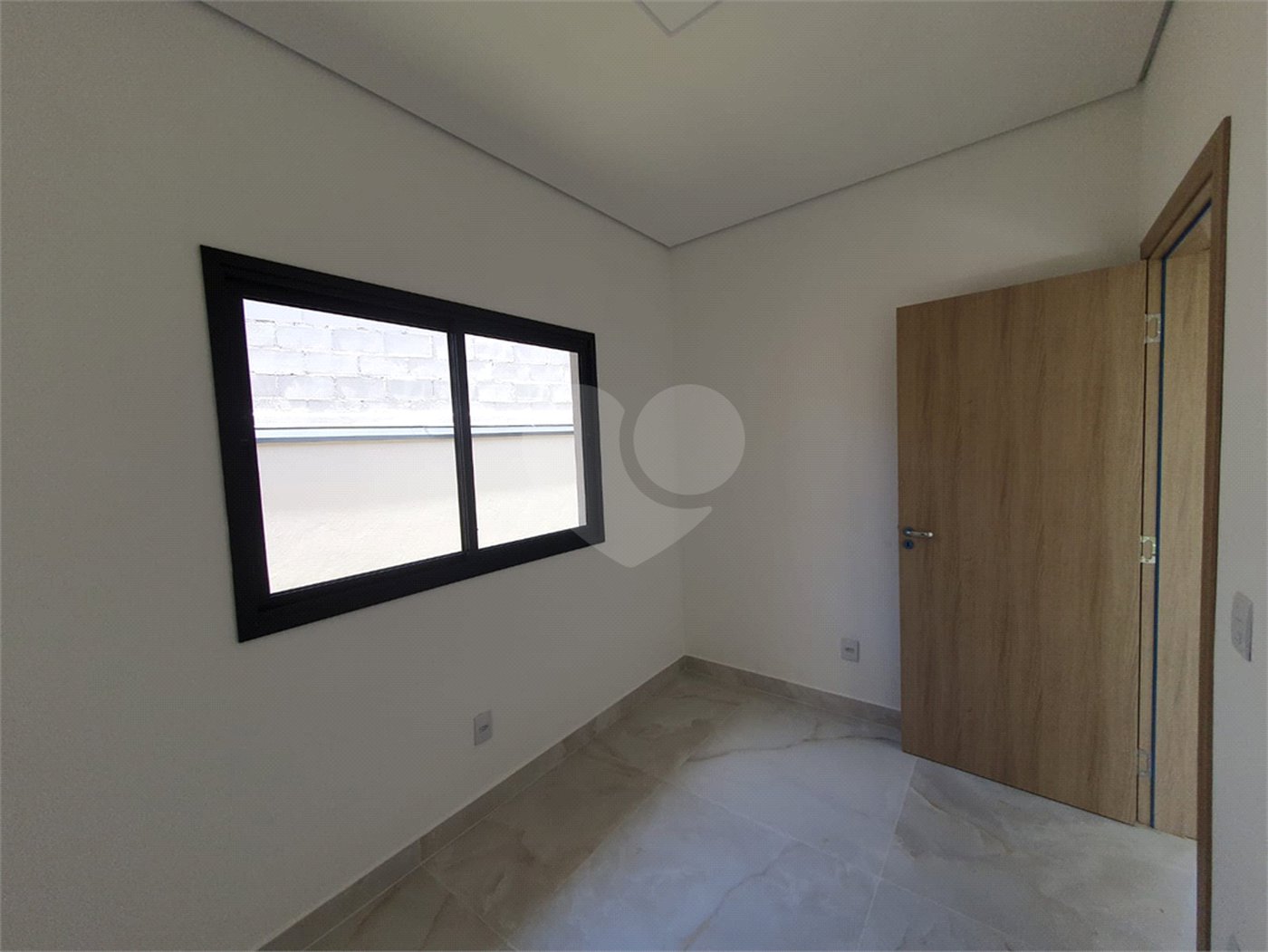 Casa à venda com 3 suítes no condomínio Via Castelli, Louveira - SP