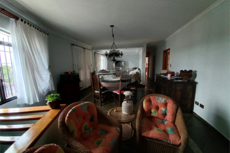 Sobrado à venda com 3 quartos, sendo 1 suíte, em Jardim Umarizal, São Paulo, SP