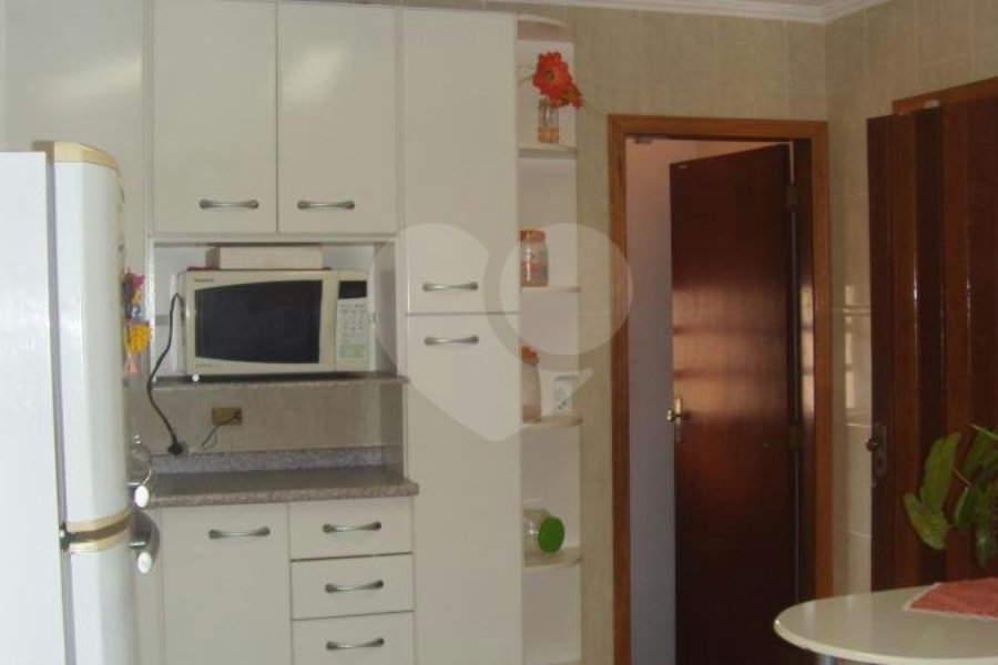 Sobrado à venda com 3 quartos, sendo 1 suíte, em Tremembé, São Paulo, SP