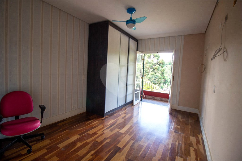 Villagio à venda ou para alugar com 4 suítes em Chácara Santa Lúcia dos Ypes, Carapicuíba, SP