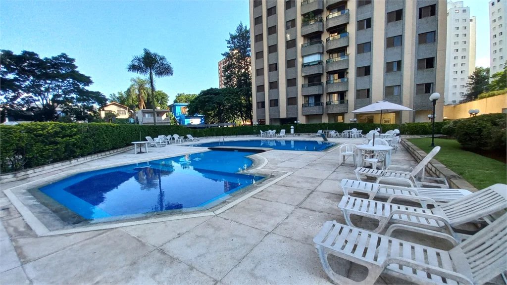Apartamento à venda com 3 quartos, sendo 1 suíte, em Vila Indiana, São Paulo, SP