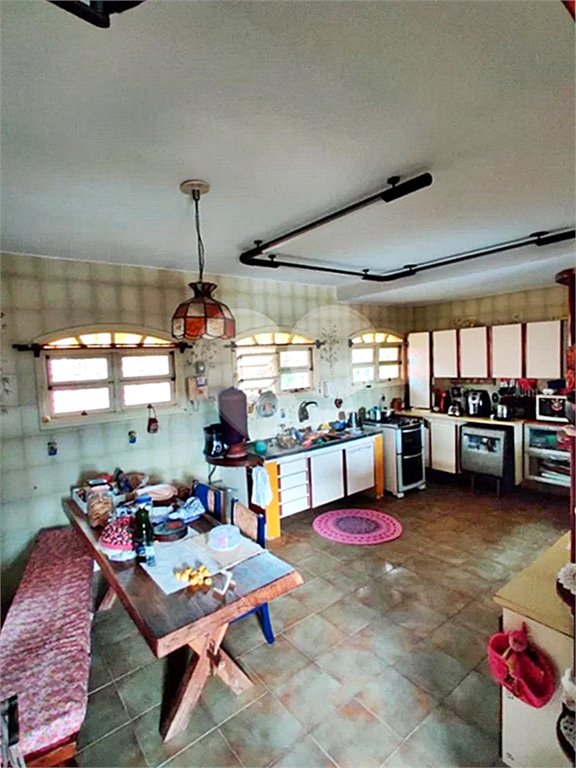 Casa à venda com 4 quartos, sendo 1 suíte, no condomínio Chacarás Bela Vista, Mairiporã - SP
