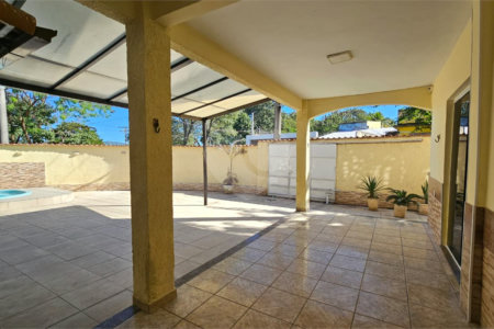 Casa à venda com 3 quartos, sendo 2 suítes, em Campo Grande, Rio de Janeiro, RJ