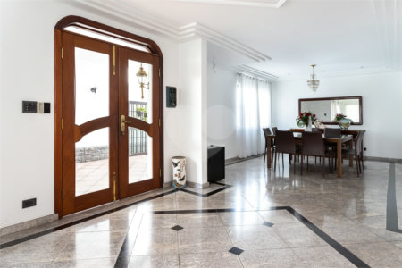 Casa à venda com 4 quartos, sendo 3 suítes, em Vila Mariana, São Paulo, SP