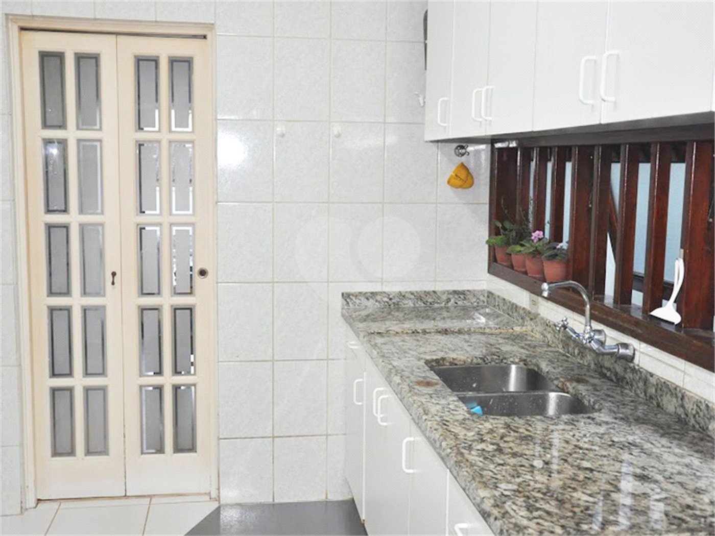 Sobrado à venda com 4 quartos, sendo 2 suítes,  em Alto da Boa Vista, São Paulo, SP