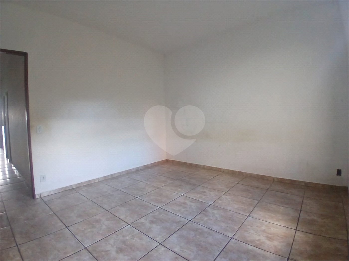 Casa à venda com 2 quartos em Jardim das Palmeiras, Atibaia, SP