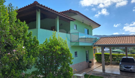 Chácara à venda com 3 quartos, sendo 2 suítes,  em Chácaras Fernão Dias, Atibaia, SP