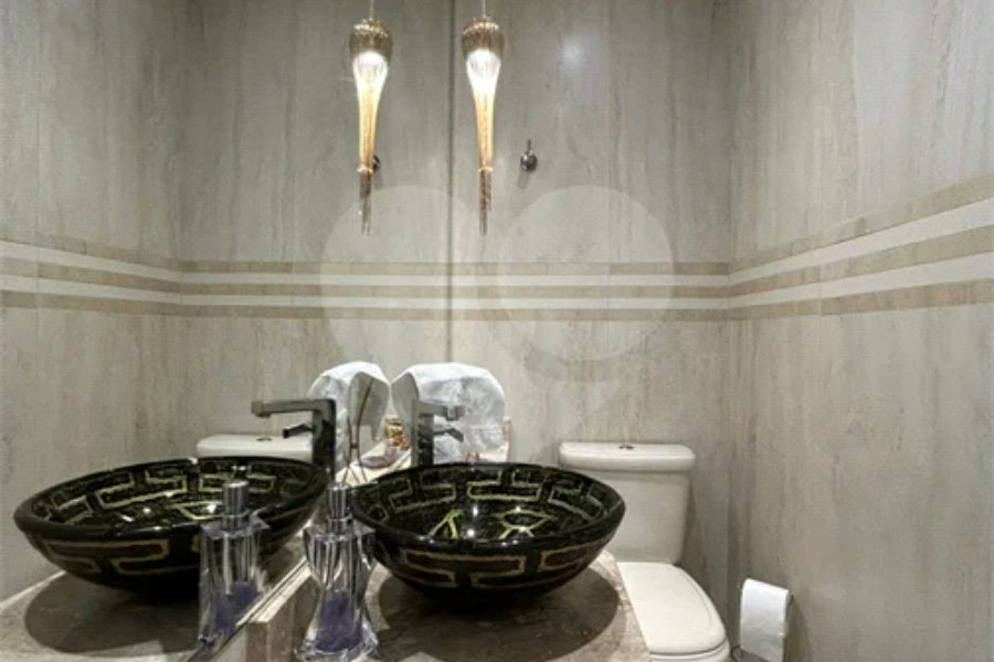 Casa à venda com 4 suítes no condomínio Residencial Jabuticabeiras, São Paulo - SP