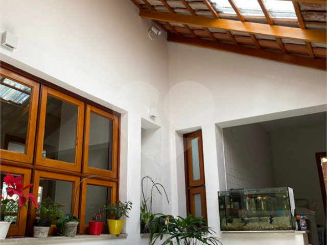 Sobrado à venda com 4 quartos, sendo 1 suíte,  em Tremembé, São Paulo, SP