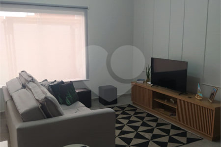 Sobrado à venda com 3 quartos, sendo 1 suíte,  no Centro, Bom Jesus dos Perdões, SP