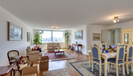 Apartamento à venda ou para alugar com 4 quartos, sendo 1 suíte,  em Alto da Boa Vista, São Paulo, SP