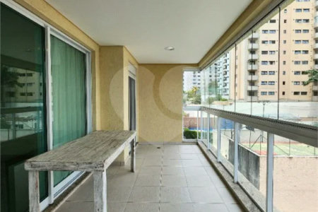 Apartamento à venda com 3 suítes em Santana, São Paulo, SP