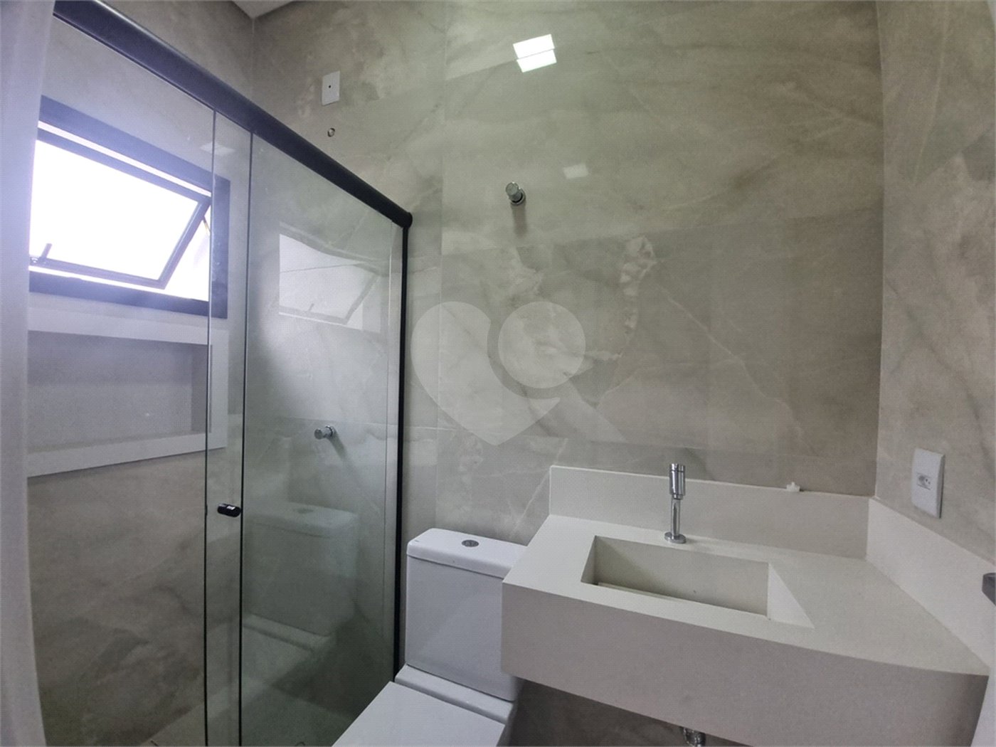 Casa à venda com 3 quartos, sendo 1 suíte,  no condomínio Reserva Ipanema I, Sorocaba - SP