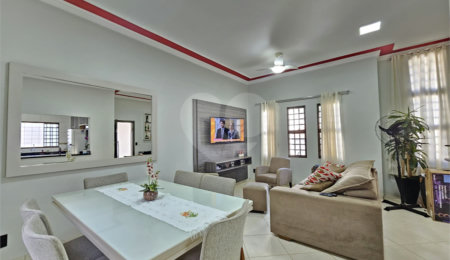 Casa à venda com 3 quartos, sendo 1 suíte,  em Jardim Jóquei Clube, Ribeirão Preto, SP