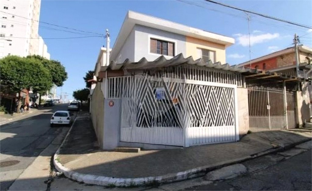 Sobrado à venda com 3 quartos, sendo 1 suíte, em Parque Vitória, São Paulo, SP