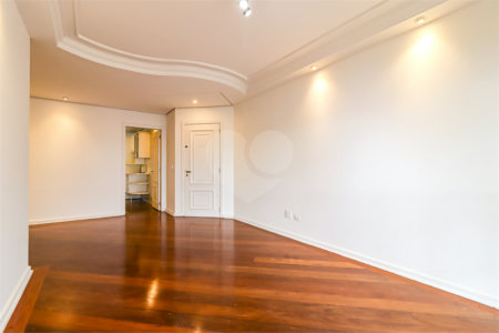 Apartamento à venda com 4 quartos, sendo 3 suítes, em Brooklin Paulista, São Paulo, SP