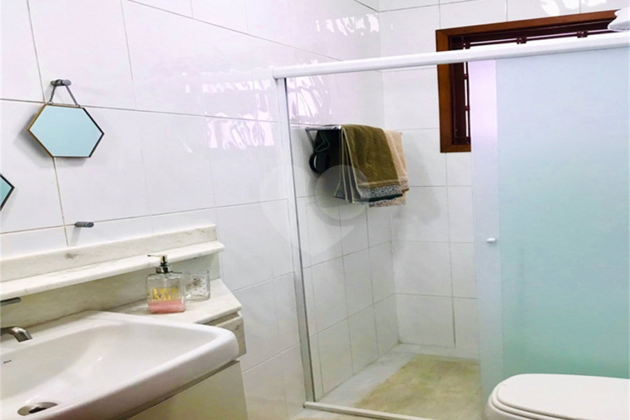 Sobrado à venda com 3 quartos, sendo 1 suíte,  em Santa Teresinha, São Paulo, SP