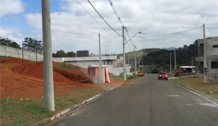 Terreno à venda no condomínio Residencial Veneza, Mogi das Cruzes - SP