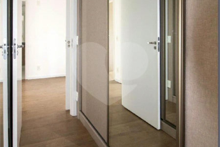 Apartamento à venda ou para alugar com 3 quartos, sendo 1 suíte, em Jardim Vazani, São Paulo, SP