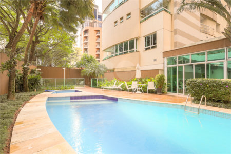 Apartamento à venda com 4 suítes,  em Jardim Paulistano, São Paulo, SP