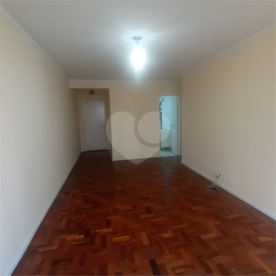 Apartamento à venda com 3 quartos, sendo 1 suíte, em Pinheiros, São Paulo, SP