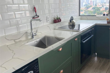 Apartamento à venda com 3 quartos, sendo 2 suítes, em Mirandópolis, São Paulo, SP