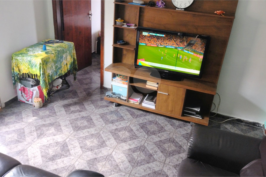 Sobrado à venda com 6 quartos, sendo 3 suítes,  em Vila Guilherme, São Paulo, SP