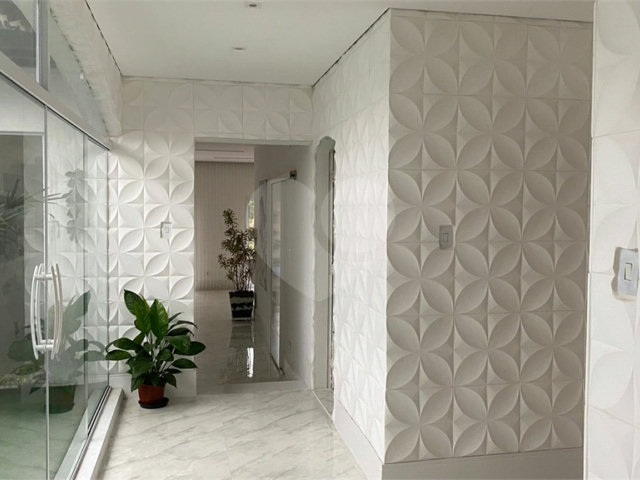 Casa Térrea à venda com 4 quartos, sendo 1 suíte,  em Horto, São Paulo, SP