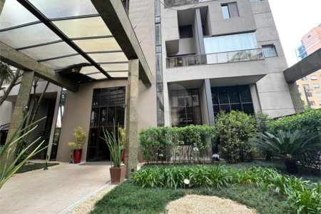 Duplex à venda com 2 suítes em Indianópolis, São Paulo, SP
