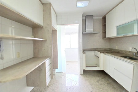 Apartamento à venda com 3 suítes em Santa Teresinha, São Paulo, SP